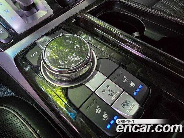 Genesis EQ900 3.3 T-GDI AWD Prestige 2017 — фото 21