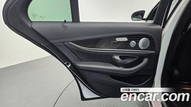 Mercedes-Benz E-Class (W213) E450 4MATIC Exclusive 2020 — фото 25