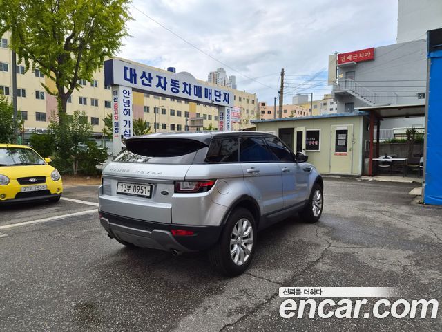 Land Rover Range Rover Evoque 2.0 TD4 SE 2016 — фото 2