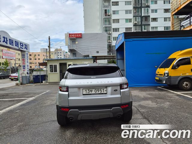 Land Rover Range Rover Evoque 2.0 TD4 SE 2016 — фото 4