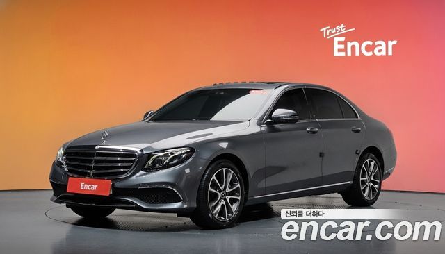Mercedes-Benz E-Class (W213) E300 Exclusive Standard 2018 — фото 1