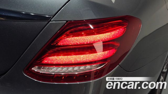 Mercedes-Benz E-Class (W213) E300 Exclusive Standard 2018 — фото 23