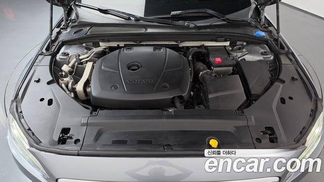 Volvo V90 Cross Country T5 Pro AWD 2018 — фото 6
