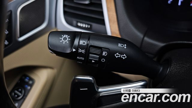 Genesis G80 3.3 GDI AWD Premium Luxury 2019 — фото 29