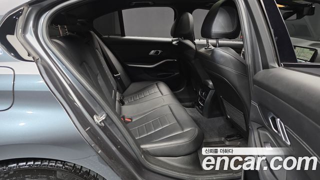 BMW 3 Series (G20) 320i M Sport 2022 — фото 12