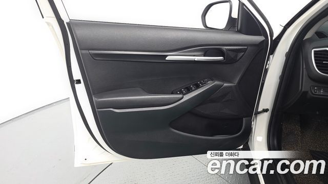 Kia Seltos Gasoline 1.6 Turbo 2WD Prestige 2023 — фото 24