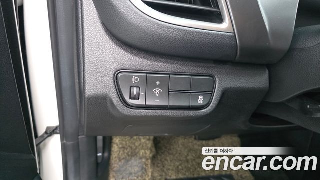 Kia Seltos Gasoline 1.6 Turbo 2WD Prestige 2023 — фото 27