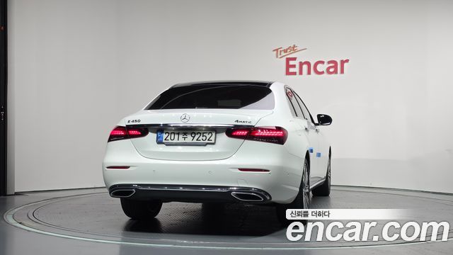 Mercedes-Benz E-Class (W213) E450 4MATIC Exclusive 2021 — фото 4
