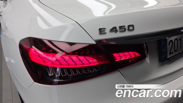 Mercedes-Benz E-Class (W213) E450 4MATIC Exclusive 2021 — фото 23