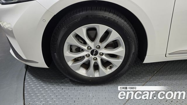Kia K8 2.5 Gasoline 2WD Noblesse 2024 — фото 5