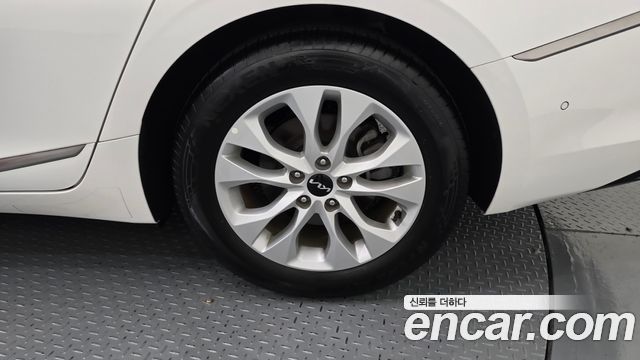 Kia K8 2.5 Gasoline 2WD Noblesse 2024 — фото 21