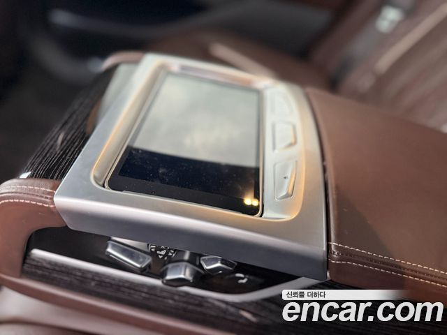 BMW 7 Series (G11) 730Ld xDrive M Sport 2022 — фото 7
