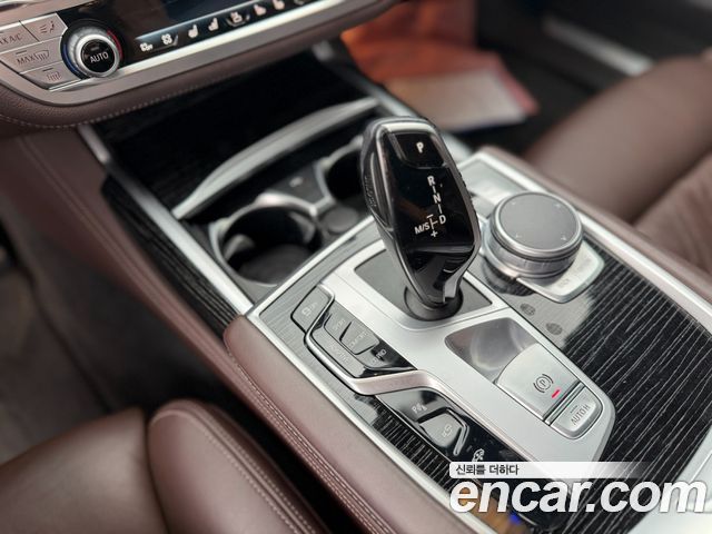 BMW 7 Series (G11) 730Ld xDrive M Sport 2022 — фото 9