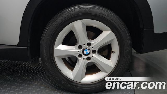 BMW X5 (E70) xDrive 30d 2011 — фото 36
