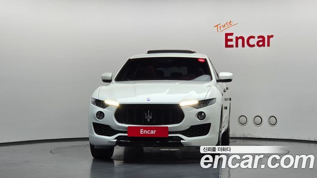 Maserati Levante 3.0 S AWD Sport 2017 — фото 3
