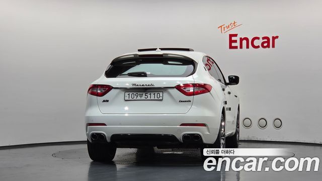 Maserati Levante 3.0 S AWD Sport 2017 — фото 4