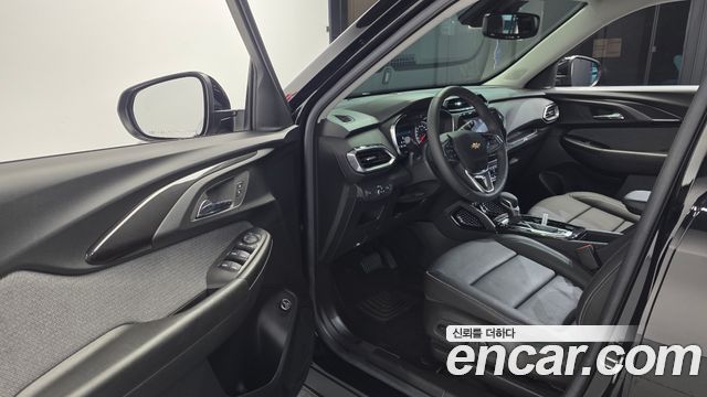 Chevrolet Trailblazer 1.3 Turbo 2WD Premier 2023 — фото 10