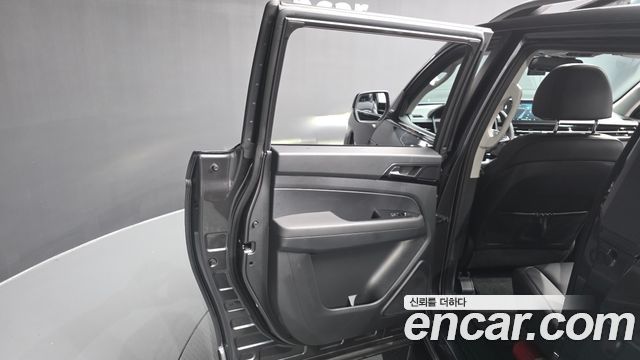 KG Mobility (SsangYong) Musso (Q300) Gasoline 2.0 4WD M9 Long Deck Grand Style 2026 — фото 25