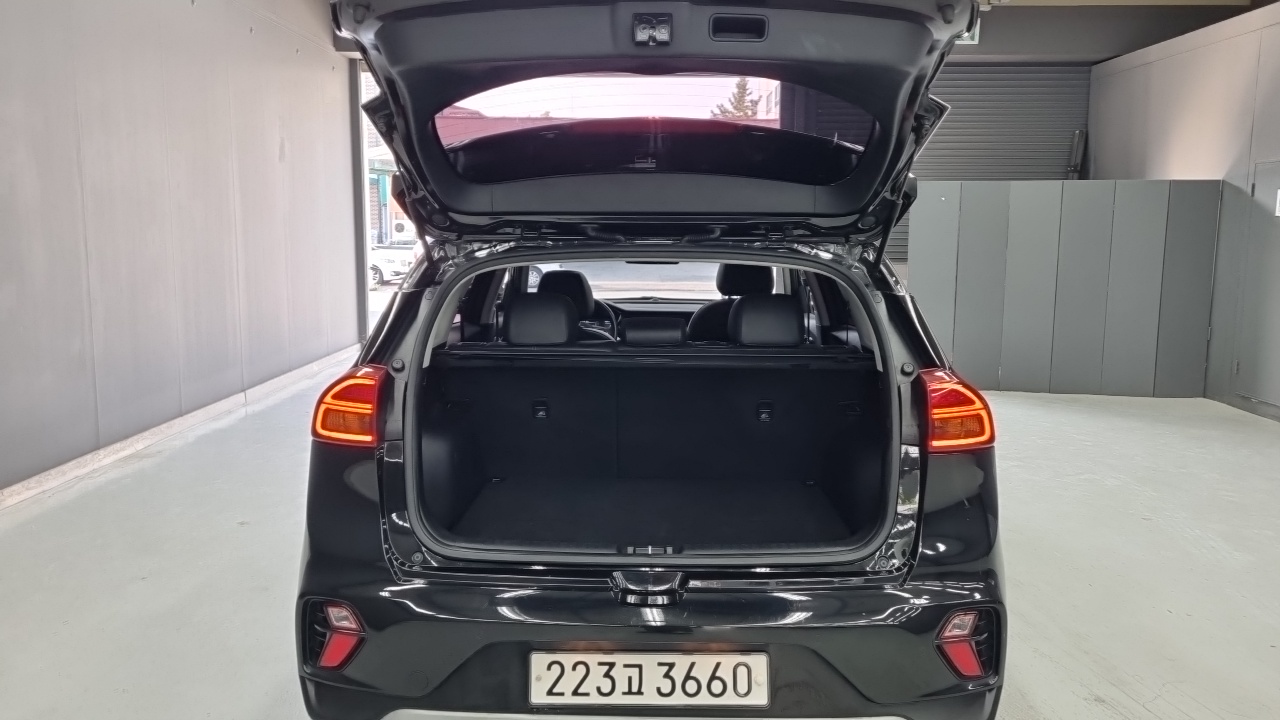 Kia Niro 1.6 HEV Noblesse Special 2021 — фото 5