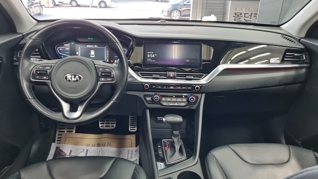 Kia Niro 1.6 HEV Noblesse Special 2021 — фото 7
