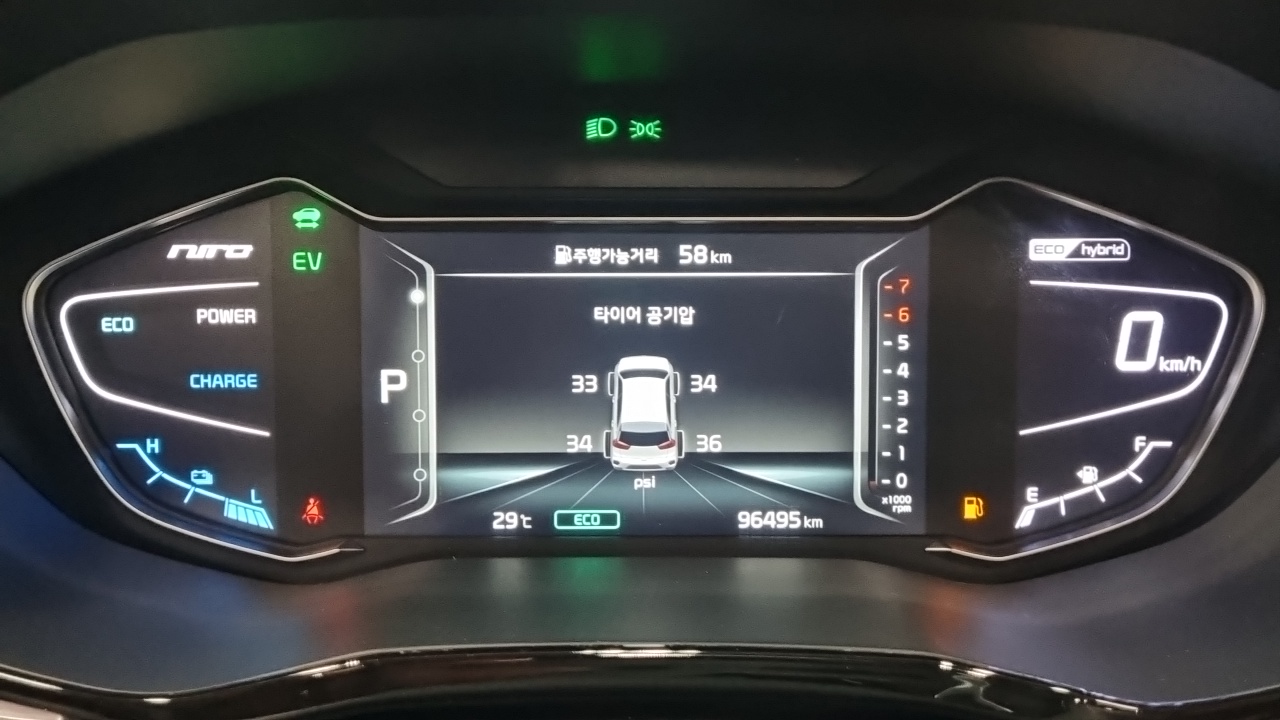 Kia Niro 1.6 HEV Noblesse Special 2021 — фото 8