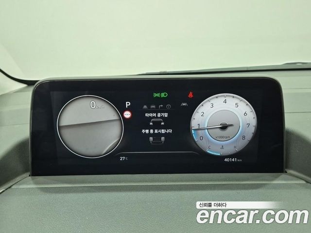 Hyundai Staria L3.5 Lounge 7-Seater Inspiration 2024 — фото 8