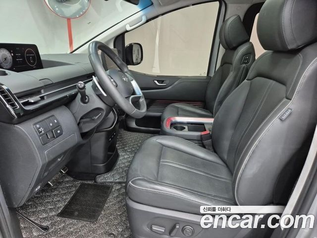 Hyundai Staria L3.5 Lounge 7-Seater Inspiration 2024 — фото 10