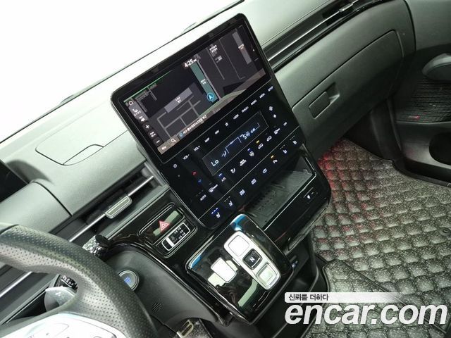 Hyundai Staria L3.5 Lounge 7-Seater Inspiration 2024 — фото 21