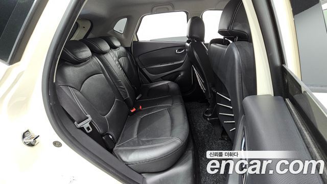 Renault Korea QM3 RE 2015 — фото 11