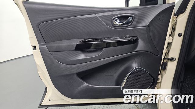 Renault Korea QM3 RE 2015 — фото 24