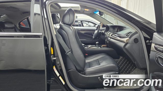 Lexus LS600hL 5-Seats Ottoman XF40 2014 — фото 11