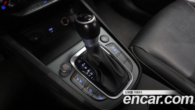 Hyundai Kona Gasoline 2.0 2WD Modern 2021 — фото 9
