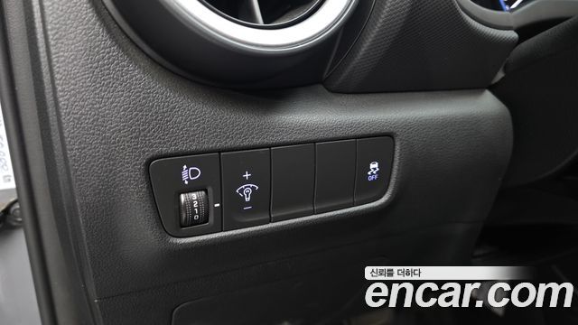 Hyundai Kona Gasoline 2.0 2WD Modern 2021 — фото 28