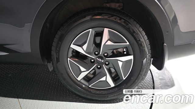 Kia Sorento (IV) HEV 1.6 2WD Signature 2023 — фото 21