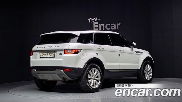 Land Rover Range Rover Evoque 2.0 TD4 SE 2019 — фото 2