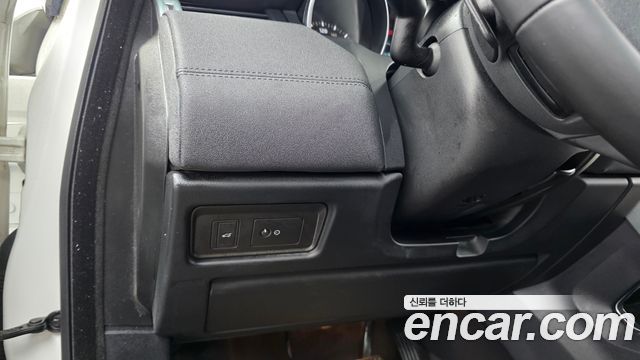Land Rover Range Rover Evoque 2.0 TD4 SE 2019 — фото 16