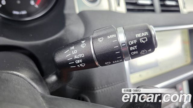 Land Rover Range Rover Evoque 2.0 TD4 SE 2019 — фото 18