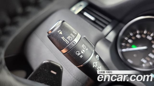 Land Rover Range Rover Evoque 2.0 TD4 SE 2019 — фото 31