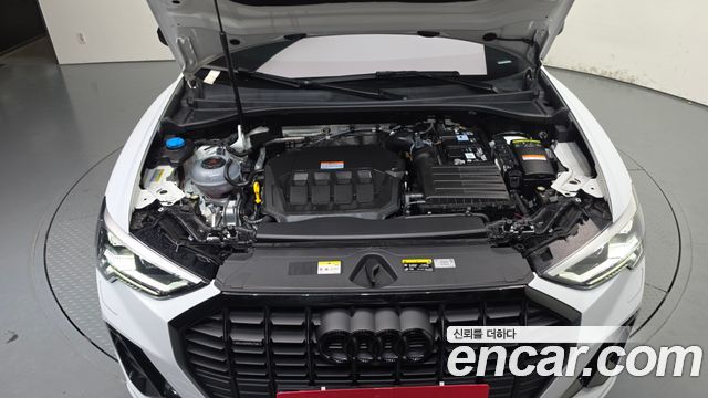 Audi Q3 (F3) 40 TFSI Quattro Premium 2025 — фото 6