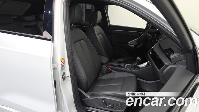 Audi Q3 (F3) 40 TFSI Quattro Premium 2025 — фото 26