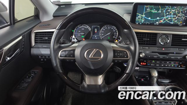 Lexus RX450h (IV) Executive 2020 — фото 12