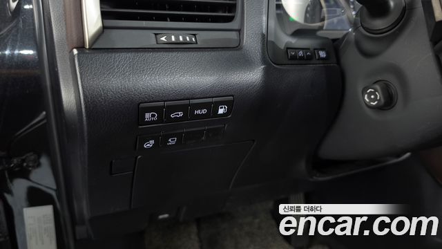 Lexus RX450h (IV) Executive 2020 — фото 28