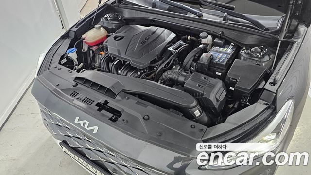 Kia K8 2.5 Gasoline 2WD Noblesse 2022 — фото 6