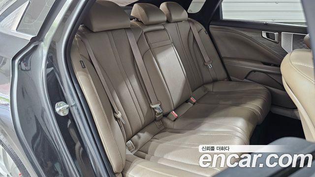 Kia K8 2.5 Gasoline 2WD Noblesse 2022 — фото 11