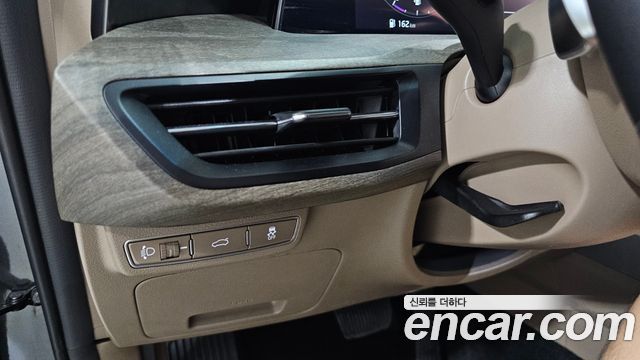 Kia K8 2.5 Gasoline 2WD Noblesse 2022 — фото 15