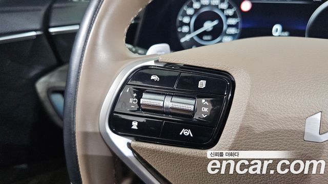 Kia K8 2.5 Gasoline 2WD Noblesse 2022 — фото 27