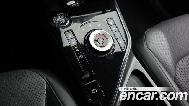 Kia Niro Prestige 2024 — фото 9