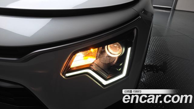 Kia Niro Prestige 2024 — фото 22