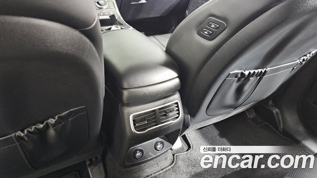 Hyundai Santa Fe HEV 1.6 2WD Prestige 2022 — фото 30