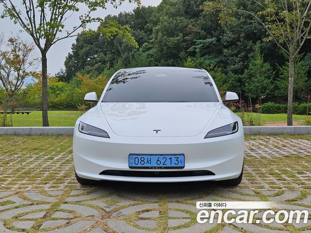 Tesla Model 3 Standard RWD 2026 — фото 3
